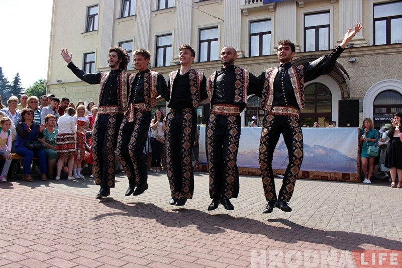 Фотарэпартаж: адчуй атмасферу фестывалю культур у Гродне Фотарэпартаж: адчуй атмасферу фестывалю культур у Гродне