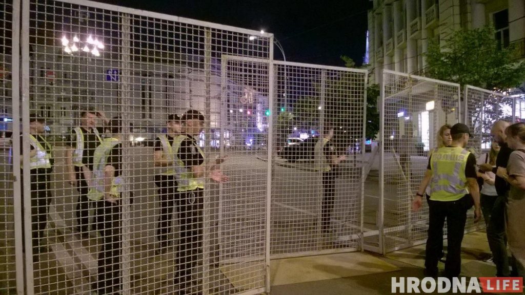 Глядзі, як перакрываюць цэнтр Кіева напярэдадні “Маршу роўнасці”