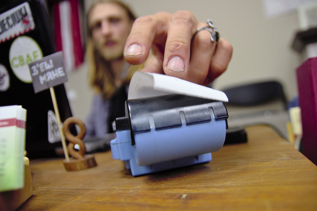 "Усім трэба есці і спаць. Але некаторых хапае на большае". Фотагісторыя пра цудоўных людзей з "Цудоўні"