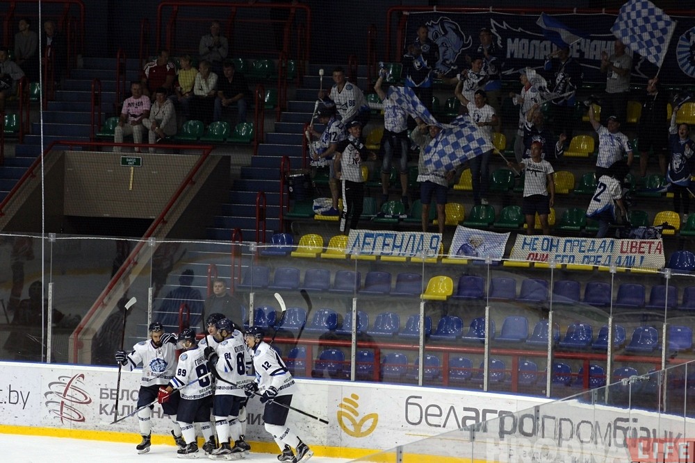 Кубак Салея: «Нёман» толькі ў серыі булітаў здолеў абыграць «Дынама-Маладзечна» Кубак Салея: «Нёман» толькі ў серыі булітаў здолеў абыграць «Дынама-Маладзечна»