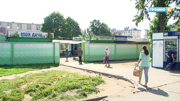 Якія парушэнні знаходзяць спецыялісты на гродзенскіх рынках, дзе гандлююць гароднінай і садавінай