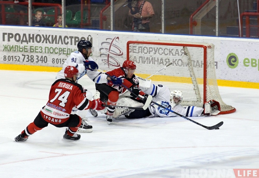 Кубак Салея: «Нёман» толькі ў серыі булітаў здолеў абыграць «Дынама-Маладзечна» Кубак Салея: «Нёман» толькі ў серыі булітаў здолеў абыграць «Дынама-Маладзечна»