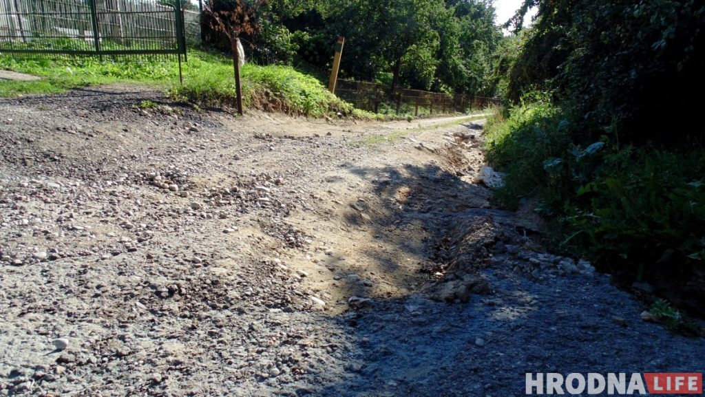 У Панямуні на бездарожжы гродзенцы б'юць машыны. Чыноўнікі толькі даюць адпіскі