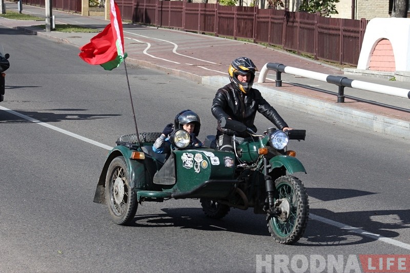 ФОТА: Гродзенскія байкеры закрылі сезон-2018 традыцыйным мотапрабегам ФОТА: Гродзенскія байкеры закрылі сезон-2018 традыцыйным мотапрабегам