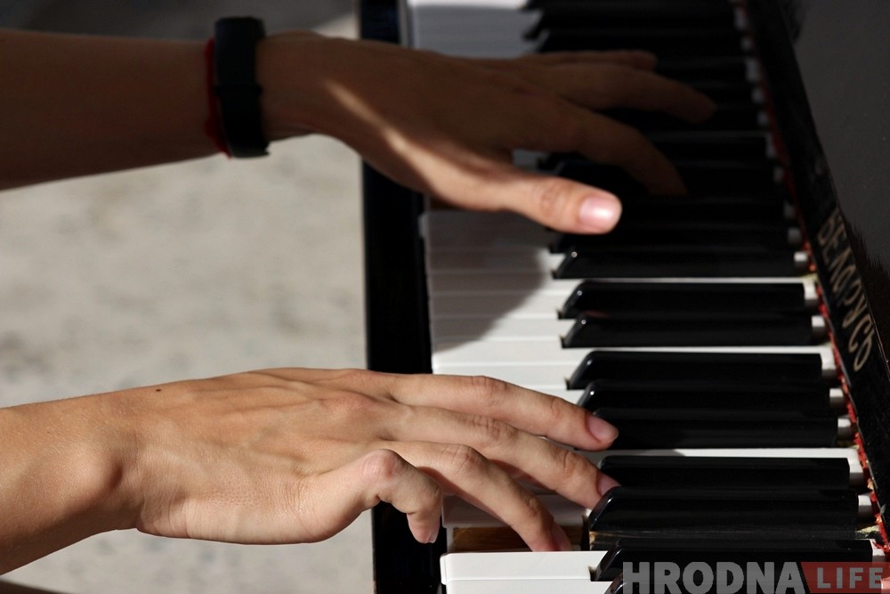 Прыходзьце і грайце: "гарадское піяніна" зноў у цэнтры