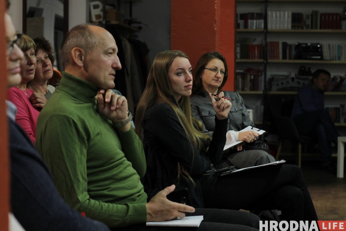 Яны вярнуліся! Новы сезон курсаў “Мова Нанова” распачаўся ў Гродне Яны вярнуліся! Новы сезон курсаў “Мова Нанова” распачаўся ў Гродне