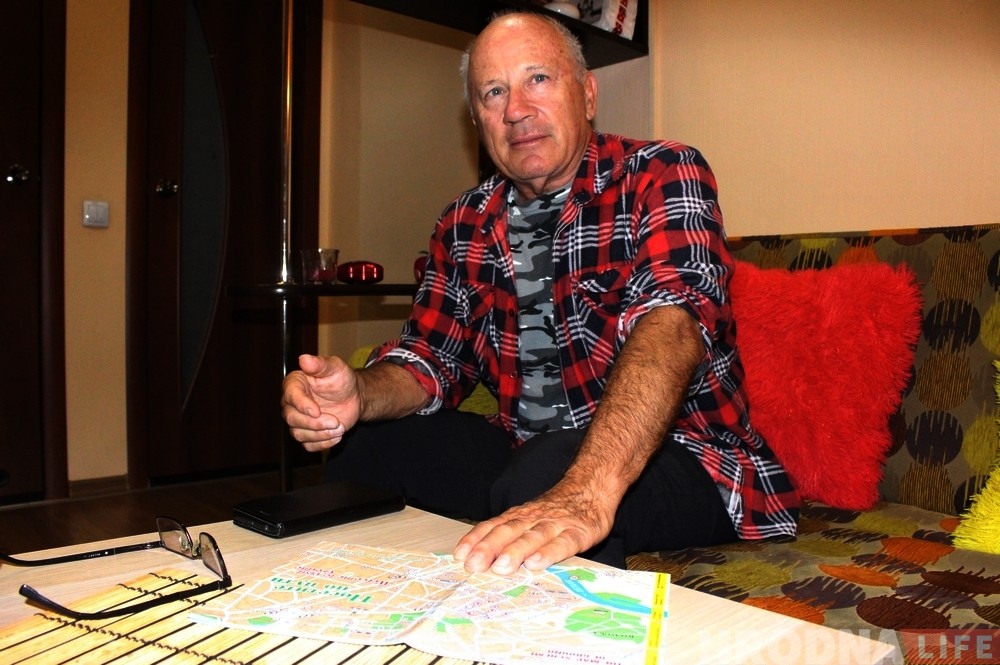 Получил большое наследство и  стал путешествовать: гражданин мира посетил Гродно и рассказал о своих поездках