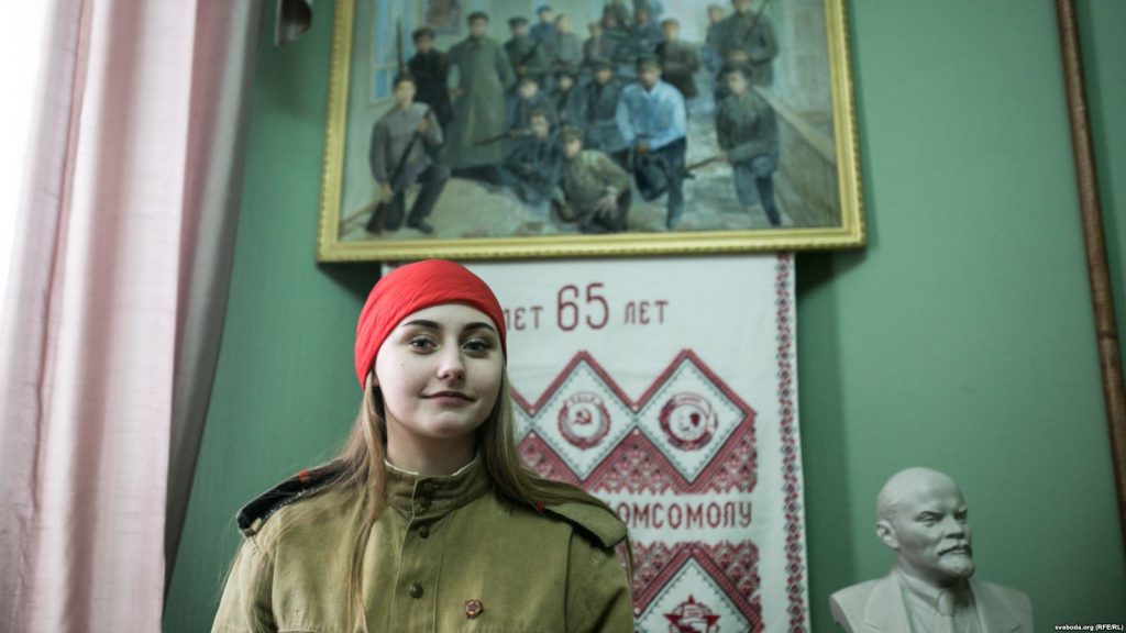 Памятныя шыльды: Да 100-годдзя камсамолу можна, а наконт БНР - "у разглядзе"