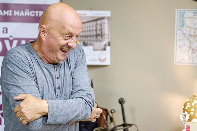 Десять эмоций Виктора Шалкевича. Как прошло выступление в этнокраме "Цудоўня"