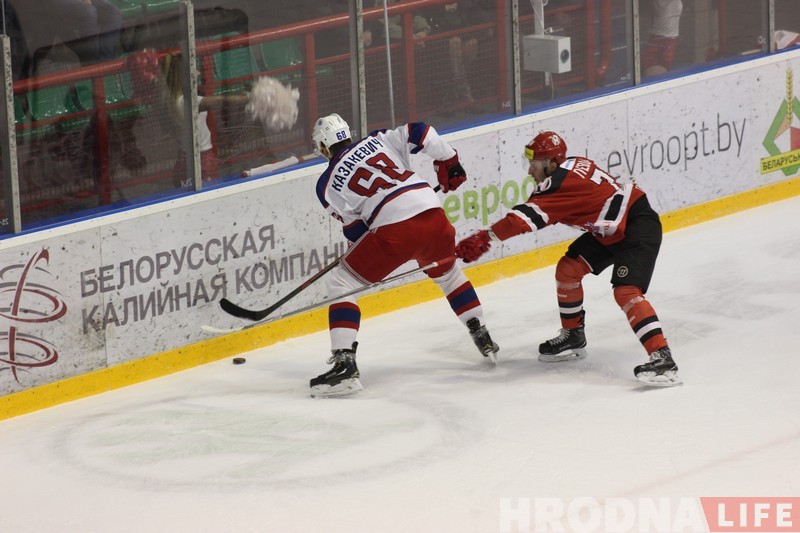 "Нёман" на сваім лёдзе ўпэўнена разабраўся з мінскім "Юнацтвам" "Нёман" на сваім лёдзе ўпэўнена разабраўся з мінскім "Юнацтвам"