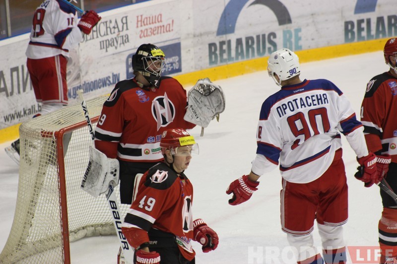 "Нёман" на сваім лёдзе ўпэўнена разабраўся з мінскім "Юнацтвам" "Нёман" на сваім лёдзе ўпэўнена разабраўся з мінскім "Юнацтвам"