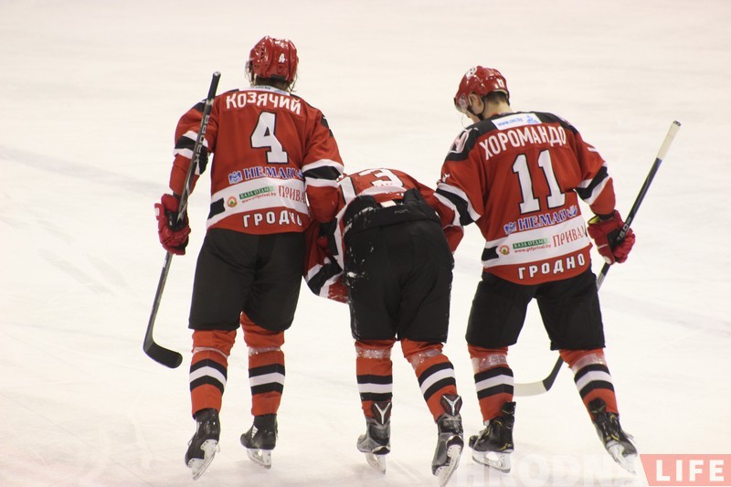 "Нёман" на сваім лёдзе ўпэўнена разабраўся з мінскім "Юнацтвам" "Нёман" на сваім лёдзе ўпэўнена разабраўся з мінскім "Юнацтвам"