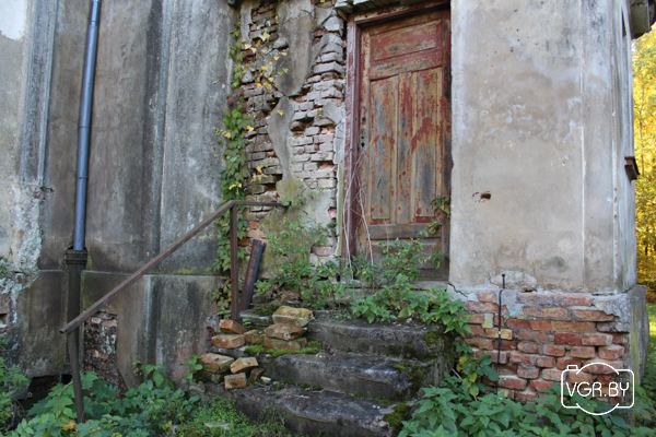 У старадаўняй сядзібе ў Жалудку хацелі зрабіць галерэю, але пакуль яна руйнуецца на вачах