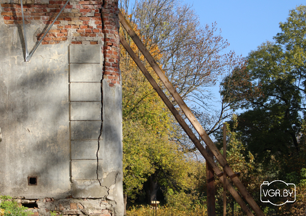 У старадаўняй сядзібе ў Жалудку хацелі зрабіць галерэю, але пакуль яна руйнуецца на вачах