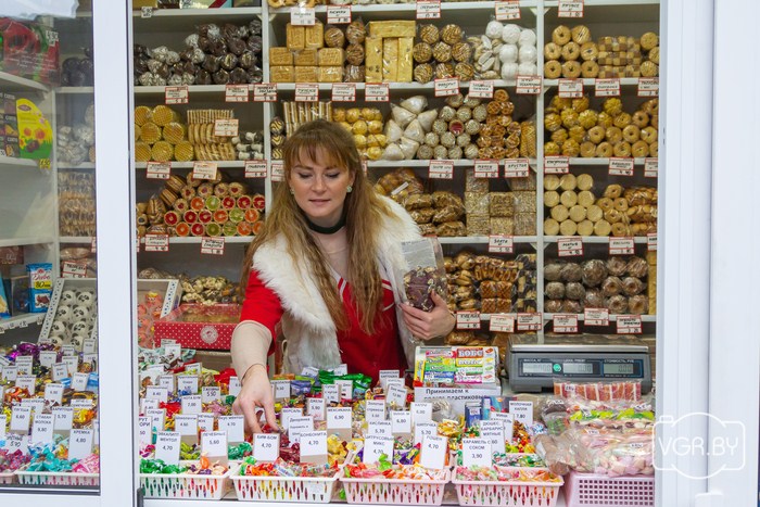 В Ольшанке открылся большой мини-рынок
