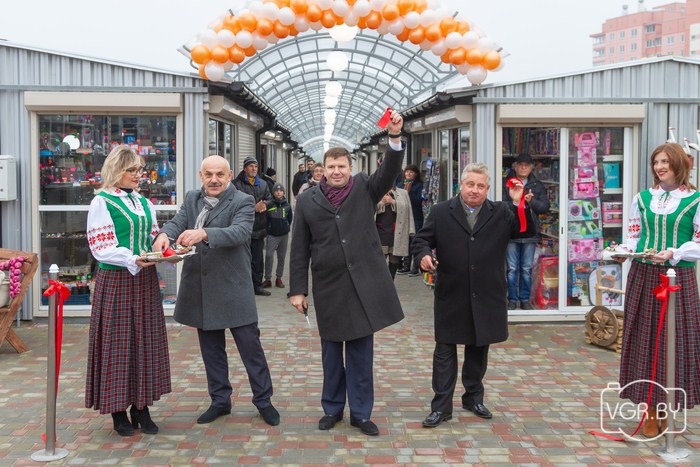 В Ольшанке открылся большой мини-рынок