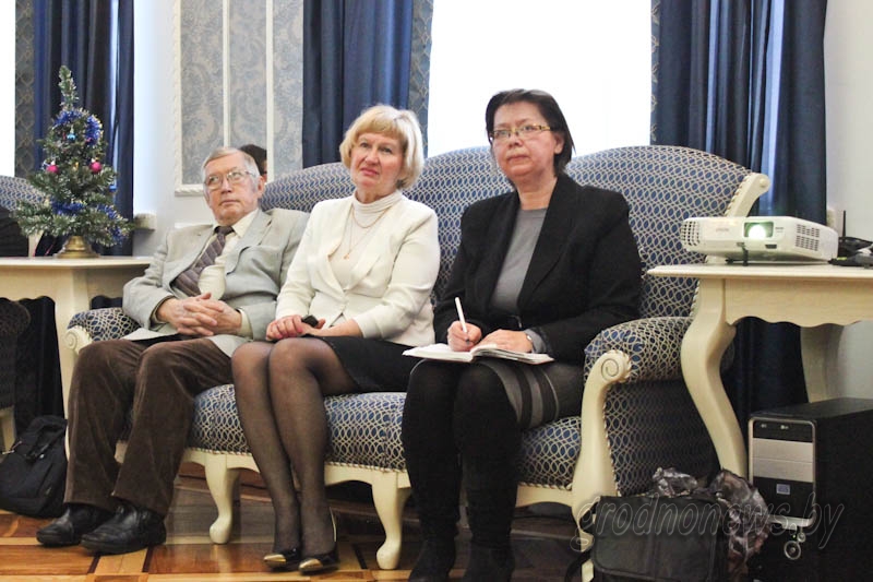 У Гродна прэзентавалі факсіміле першага ў свеце буквара на славянскай мове