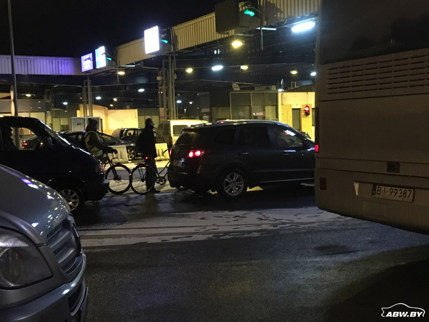 "Небывалый рост продаж": белорусы готовятся к новым ограничениям ввоза