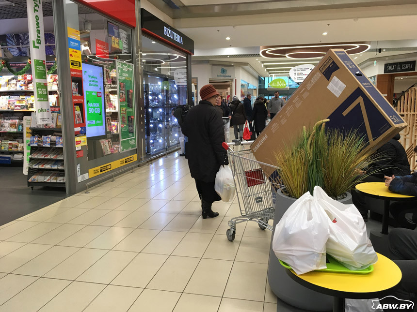 "Небывалый рост продаж": белорусы готовятся к новым ограничениям ввоза