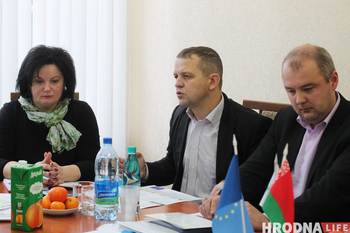 У Шчучыне падпісалі мясцовую павестку па правах людзей з інваліднасцю: што гэта значыць?