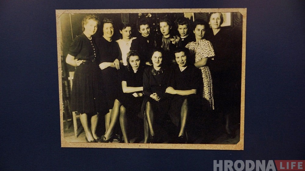 Открытки от царя, испанский крест и дневник с рисунками: что можно увидеть на выставке семьи Чернышевых