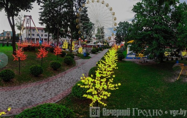 Высотой с 14-этажный дом и кабинки с подогревом: смотрите, как будет выглядеть колесо обозрения в Гродно