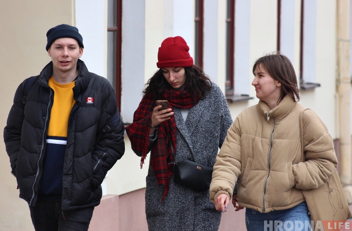 Гродзенцы ў апошні дзень зімы. Фота