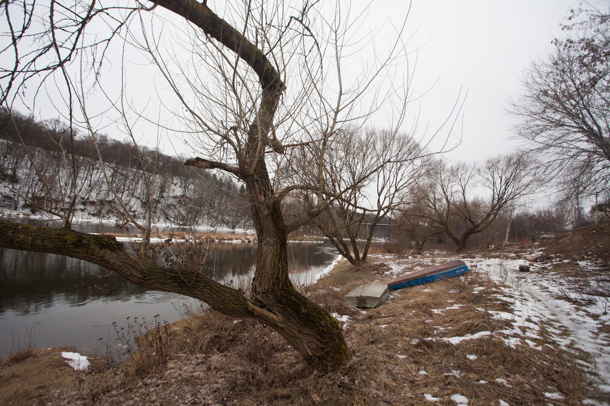 Тайна могилы офицера Шауля: что за камень нашли на берегу Немана?