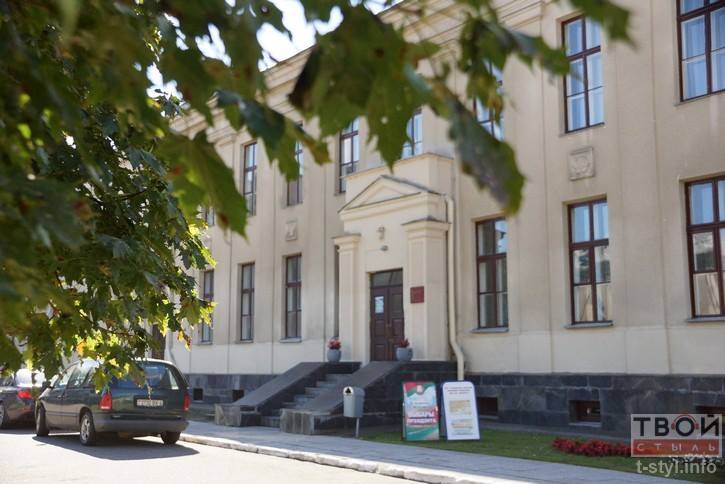 Чуткі: Стары замак пераедзе ў Новы, а бібліятэка Карскага ў Нацбанк