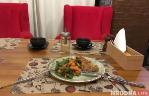 Смачна, але не вельмі хутка. Правяраем вячэру ў гастра-бары Werden