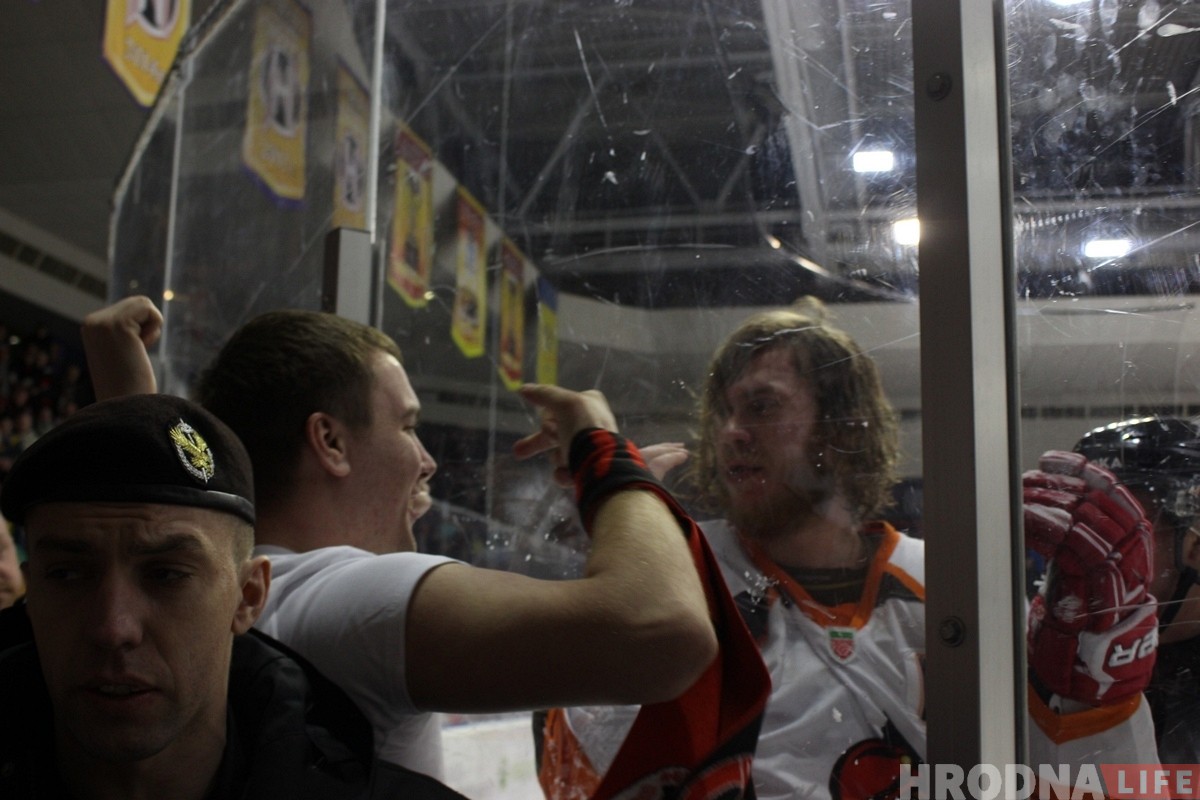 Снова победа "кротов": "Неман" проиграл во втором матче полуфинала