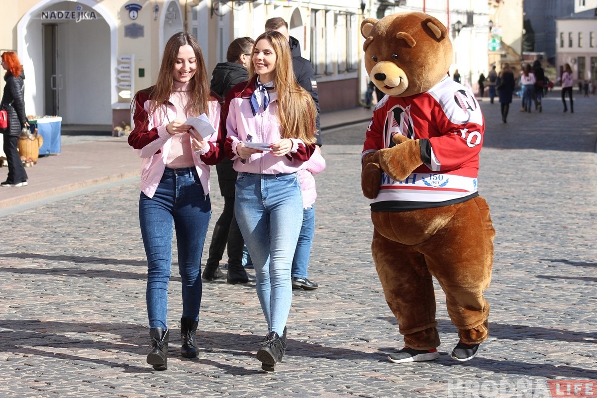 "Можам упершыню стаць чэмпіёнам". Група падтрымкі "Нёмана" запрасіла гродзенцаў на хакей