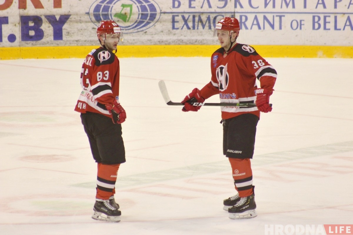 Біліся, але прайгралі: "Нёман" мінімальна саступіў "Шахцёру" ў першым матчы паўфіналу 