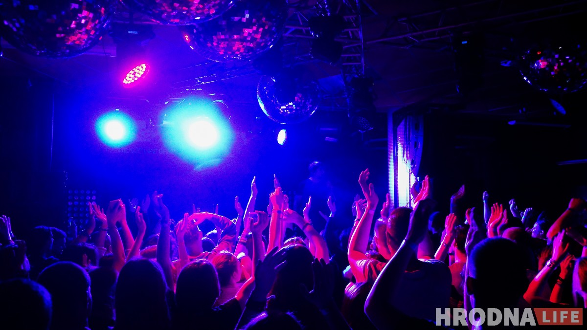 Фота: NIZKIZ запальваў у Гродне вечарам і паўторыць канцэрт на Дні Волі Фота: NIZKIZ запальваў у Гродне вечарам і паўторыць канцэрт на Дні Волі