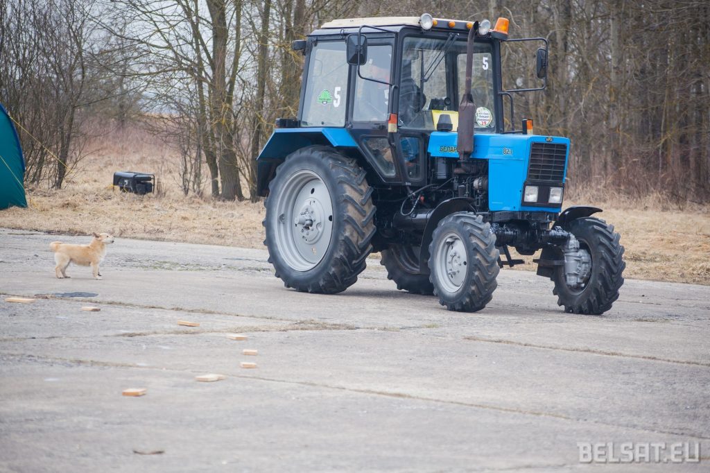Вялікі фотарэпартаж: на Гродзеншчыне прайшоў трактар-квэст