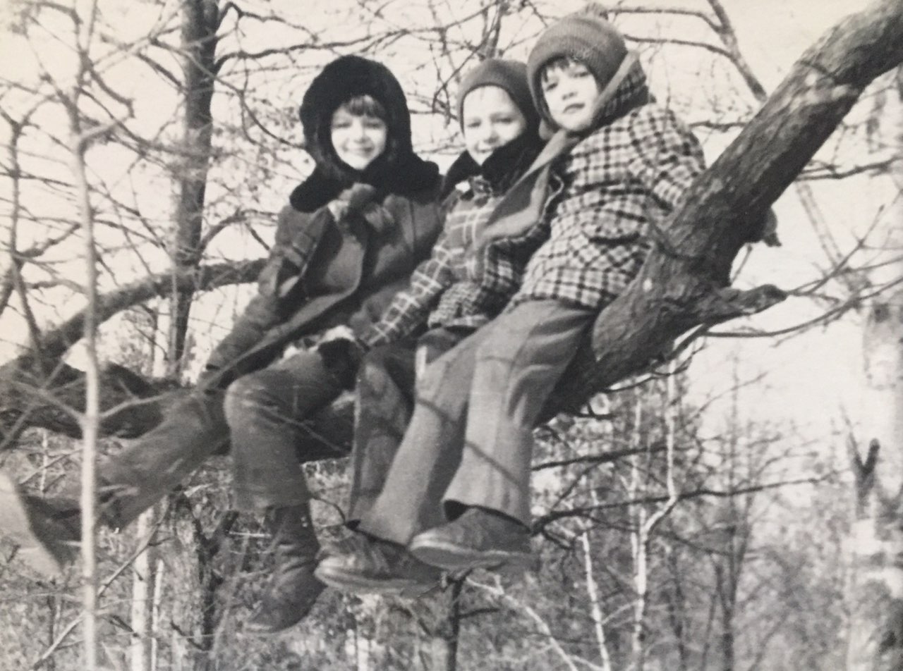 У сестры 8 детей, у брата - 5. Близнецы из Гродно рассказали о своих многодетных семьях