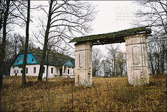 «Ужо тэлефанаваў англічанін, які хоча пераехаць у Беларусь». Пад Шчучынам прадаецца старажытная сядзіба з сажалкамі і паркам