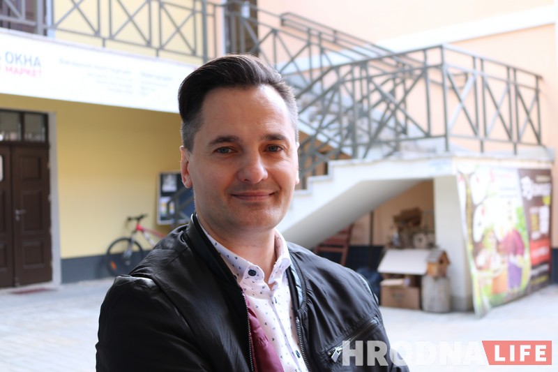 У сестры 8 детей, у брата - 5. Близнецы из Гродно рассказали о своих многодетных семьях