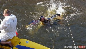 Нёманская вясна-2019: Шалёны Макс разбудзіў турыстаў-воднікаў ад спячкі і накарміў тушонкай