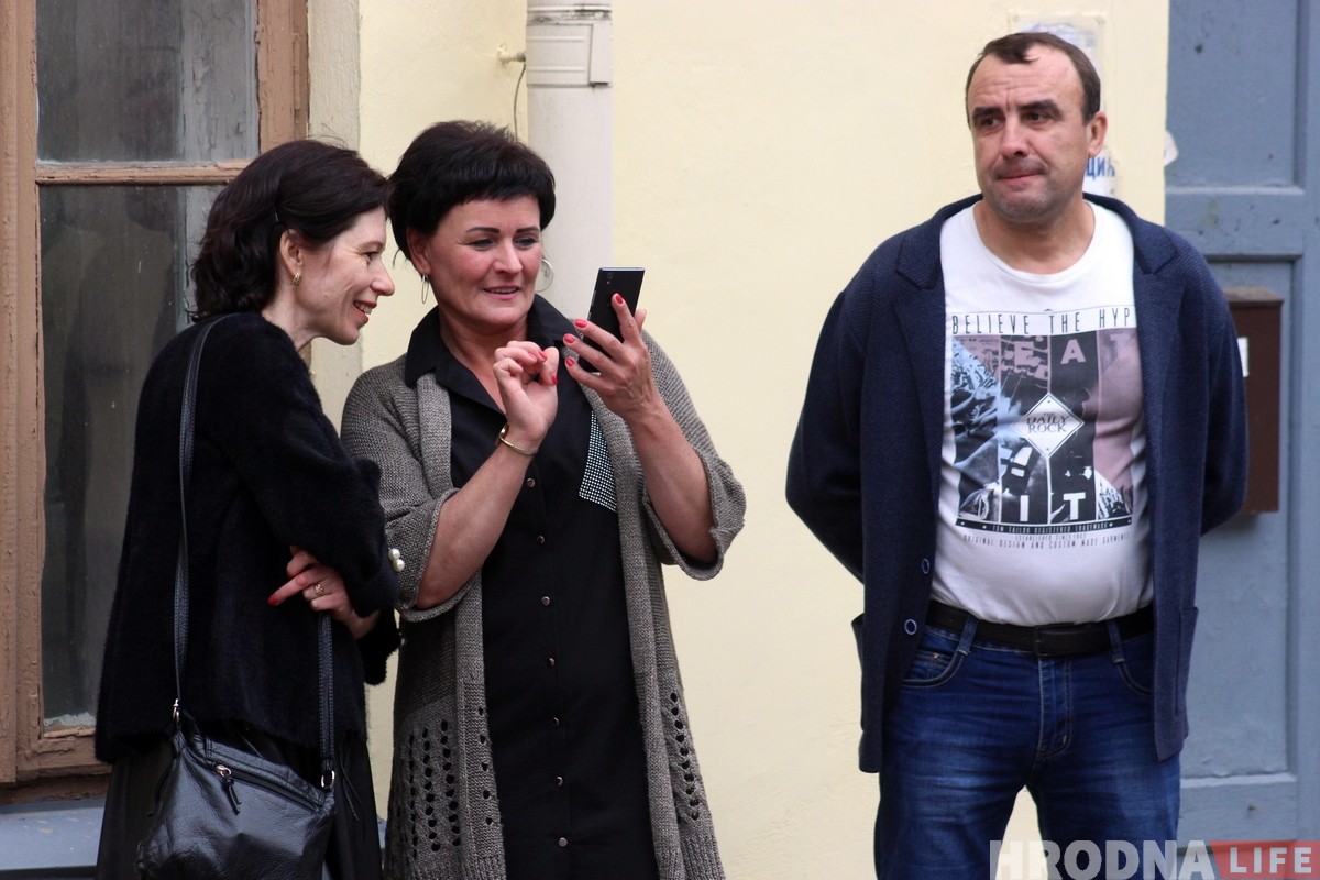 Беларуская музыка і танцы: у цэнтры Гродна зноў ажывае дворык Беларуская музыка і танцы: у цэнтры Гродна зноў ажывае дворык