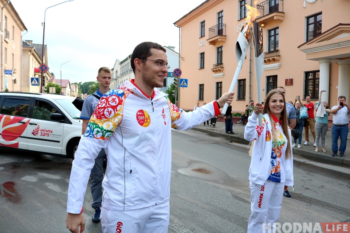 Гродно встретил эстафету огня "Пламя мира" 