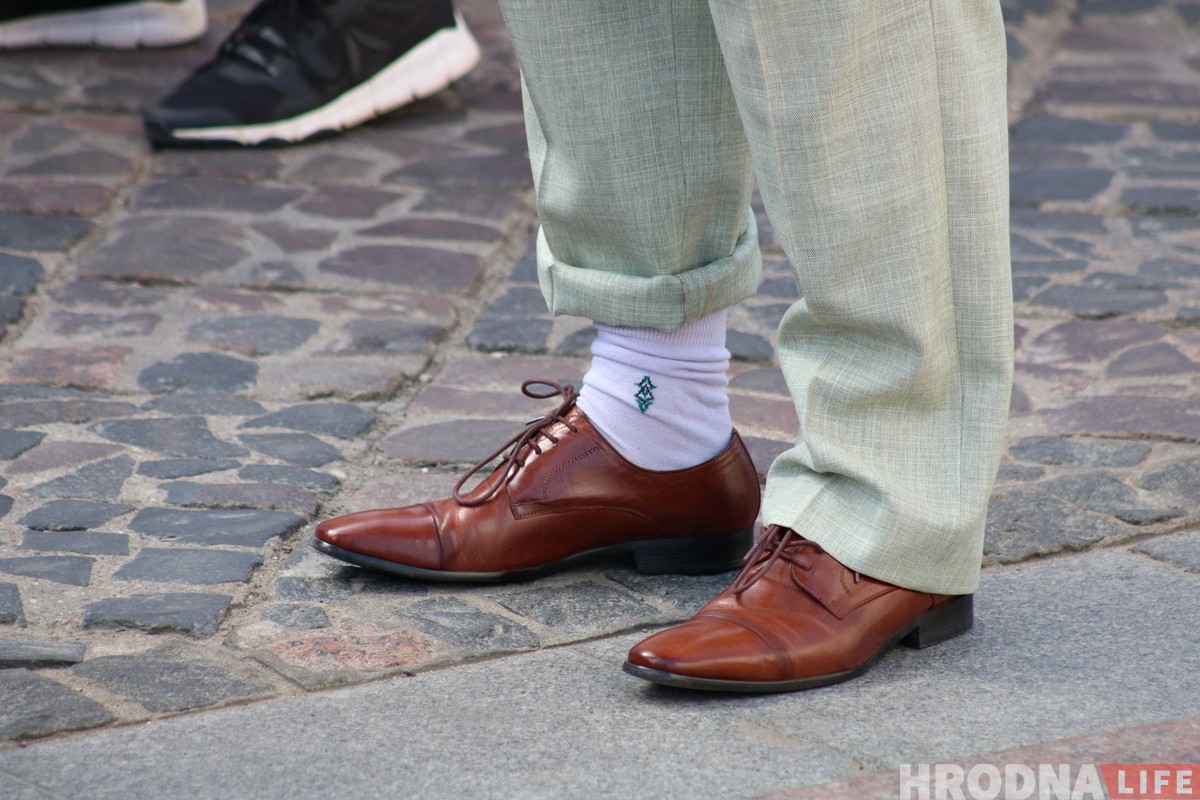 Гродзенскі актывіст са сцягам АГП далучыўся да "Параду прафесій" у Гродне