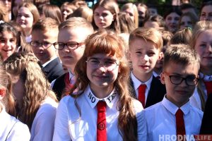 З самалётамі і танкамі: у Гродне прайшоў парад дзіцячых калясак