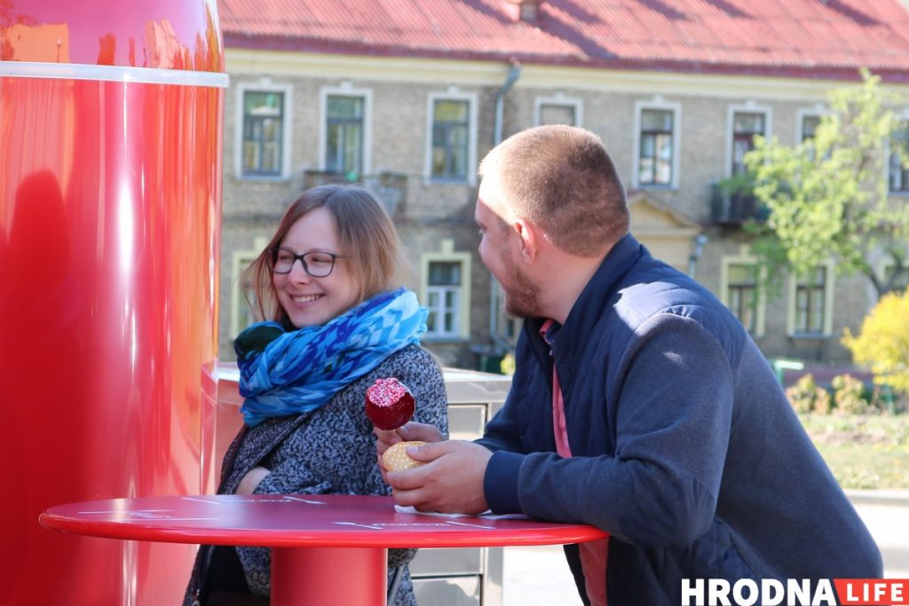 Фудтрак "Пан Картофан" адкрыўся на Віленскай: ёсць конусныя піцы і бульбачка з "сакрэтным" хрустам