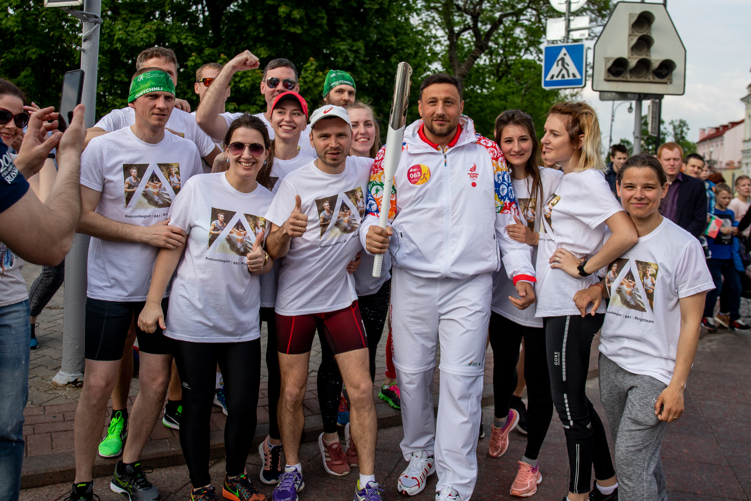 Благотворительные «Европейские забеги» #velcombegom проходят в Гродненской области вместе с эстафетой «Пламя мира»