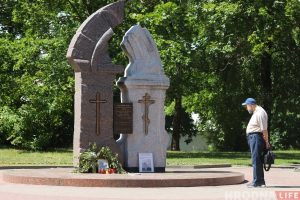 "Тут пахаваны мой дзед, я патрабую павагі". Гродзенскі лютэранін пра раскапаныя могілкі на Белуша "Тут пахаваны мой дзед, я патрабую павагі". Гродзенскі лютэранін пра раскапаныя могілкі на Белуша