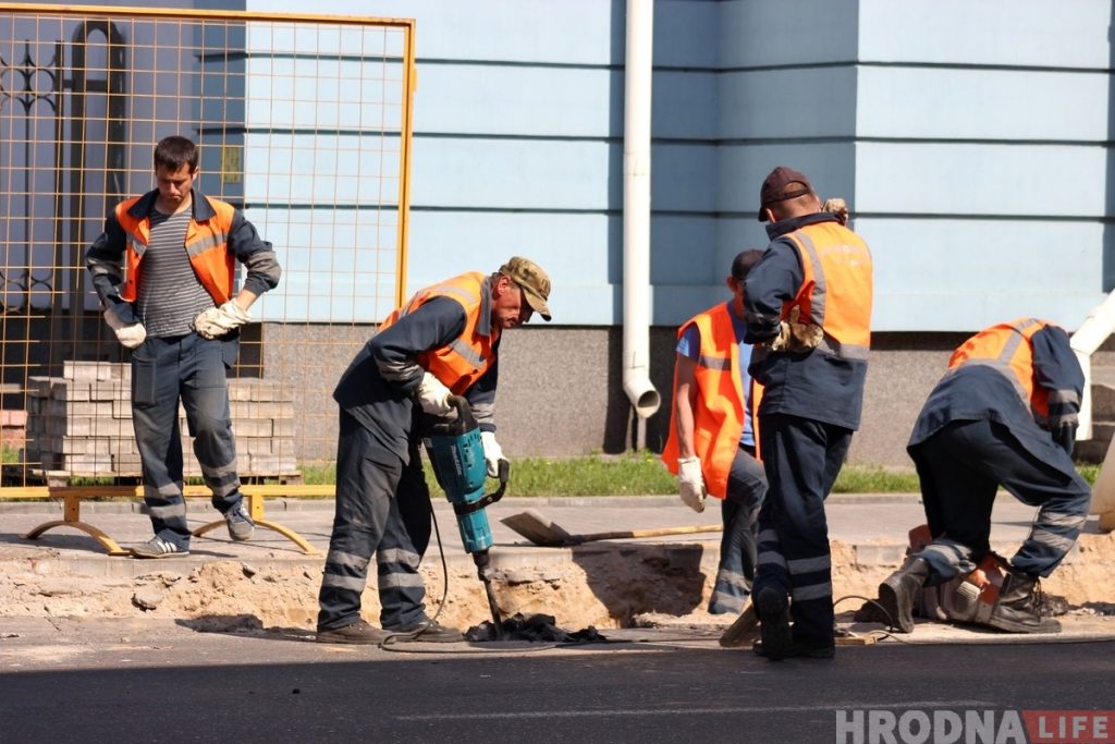 Вуліцу Вялікую Траецкую закрылі на рамонт