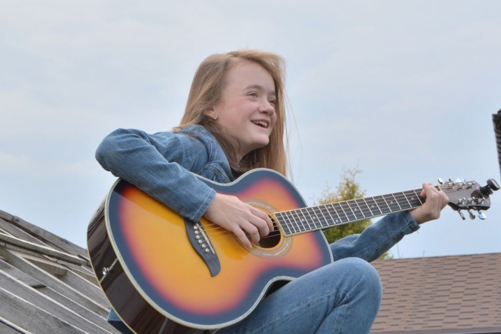 Патрэбна дапамога: Каця Ясюкевіч з Навагрудка змагаецца з рэдкім захворваннем