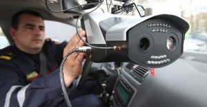 За налепку "Пагоня" на аўтамабілі гродзенцу давялося даваць тлумачэнні ДАІшніку і ўчастковаму