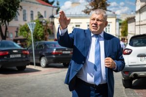 Служыў у Бураціі, дачка вучыцца ў Германіі. Што вядома пра новага камандуючага паветранымі сіламі Беларусі